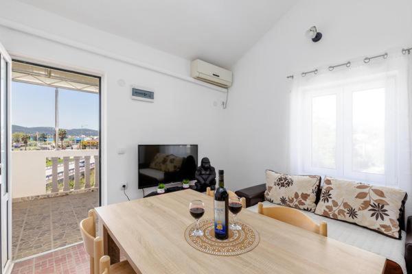 Apartments Ivo Bozinovic ติวัต ภายนอก รูปภาพ