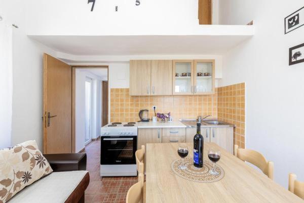 Apartments Ivo Bozinovic ติวัต ภายนอก รูปภาพ